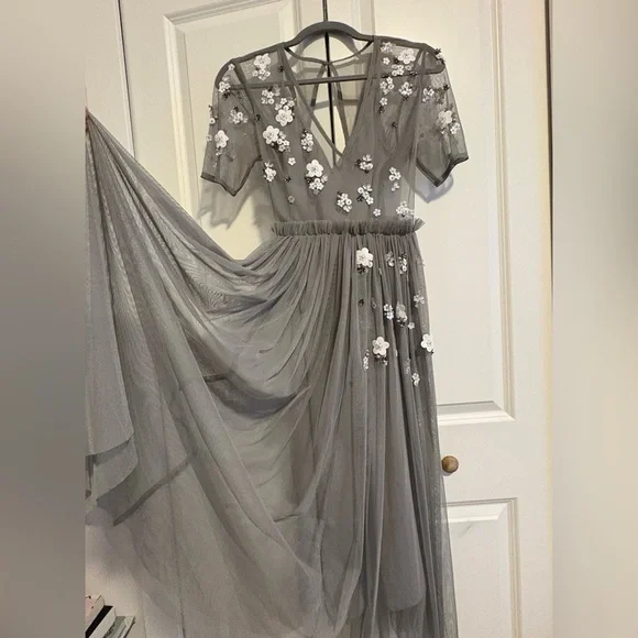 ASOS Gray Dress with White Floral Details - Picture 1 of 6